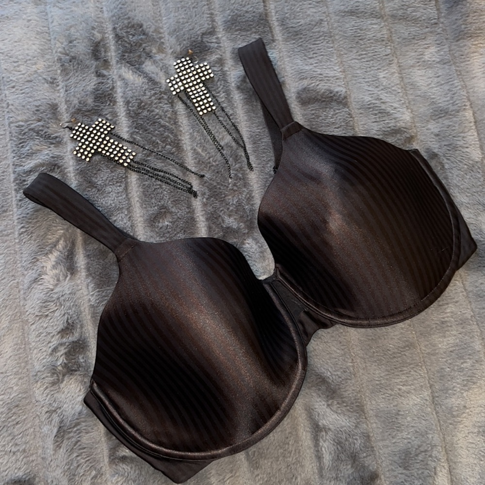 Black Pinstriped bra